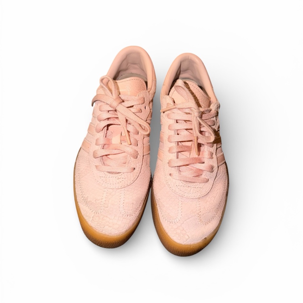 Women’s Pink Samba adidas. Size 6.5